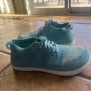 Altra Vali Knit athletic shoes